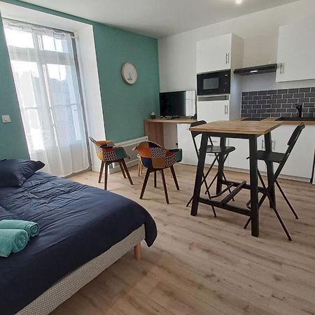 Segre Centre ✰ Studio ✰ 24M² ✰ Cuisne ✰ Wifi ✰ Tout Neuf! Exterior photo